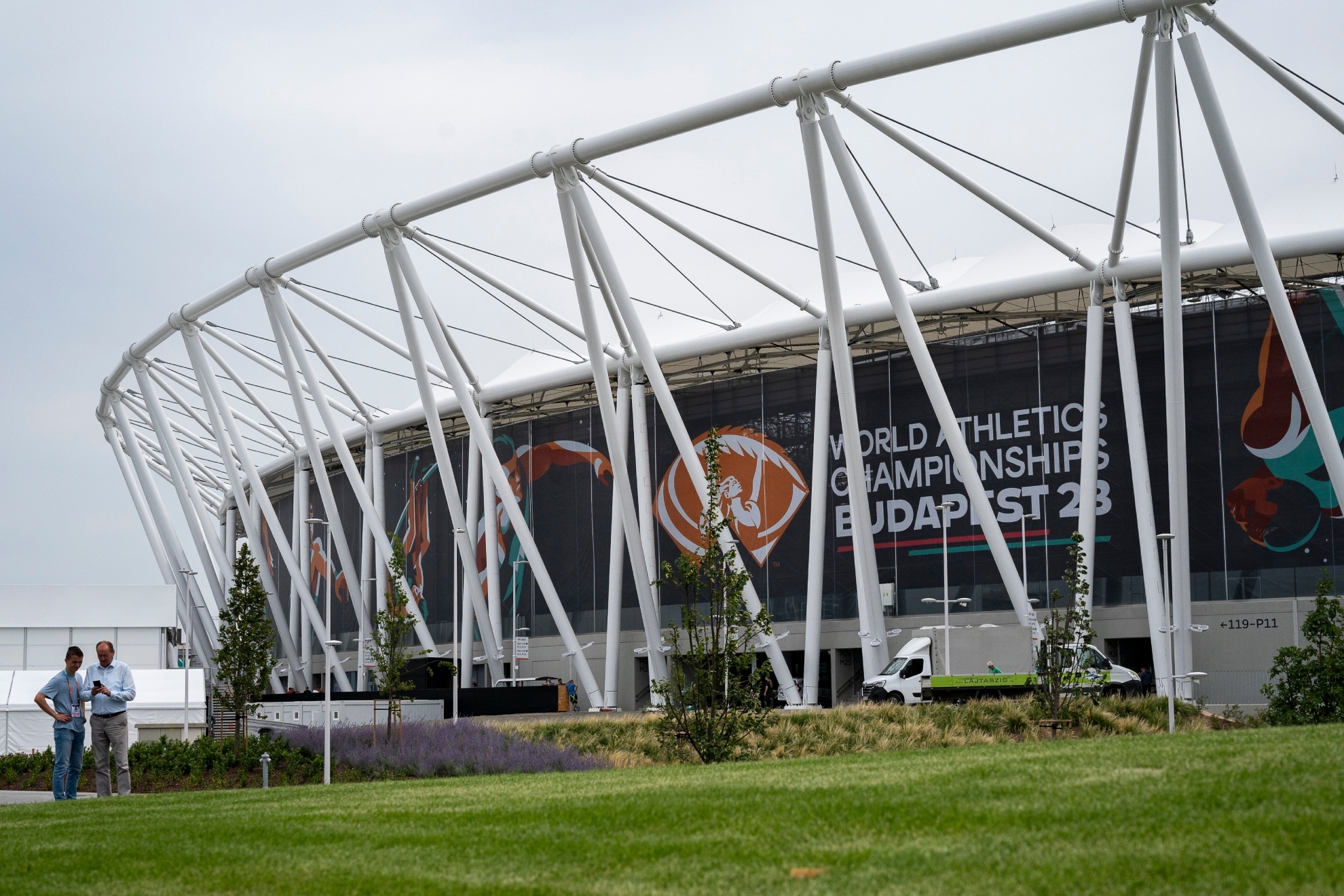 让年轻球员 让年轻球员